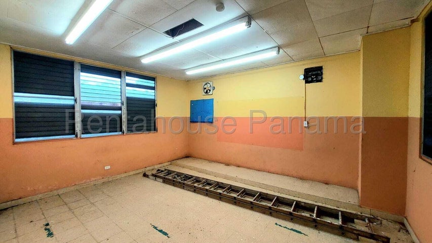 Splendid Family House - Casa en Milla 8